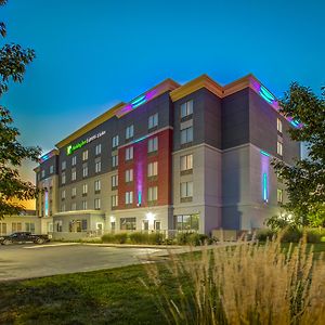 Holiday Inn Express & Suites - Woodstock, On Canada